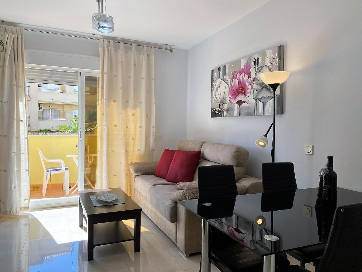 Triton Apartments Casasol Нерха Екстериор снимка